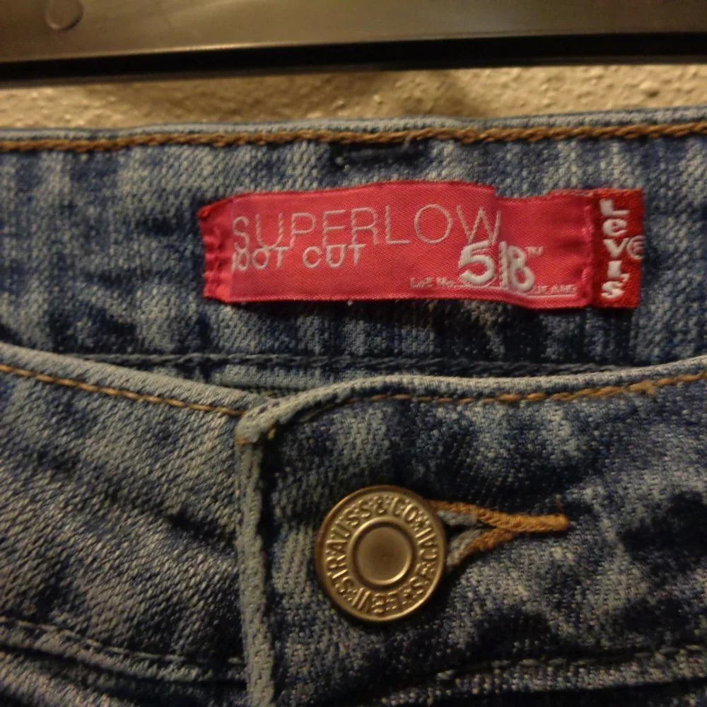 LEVI'S 518 Superlow Bootcut Jeans Size 11 M